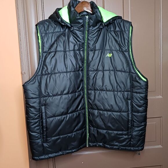 New Balance Men’s Puffy Hoodie Vest size XXL - Picture 9 of 9
